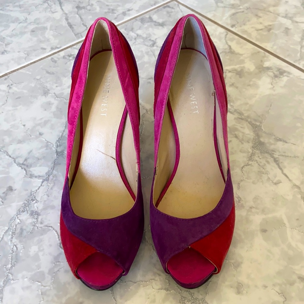 Size 6 Nine West color block heels